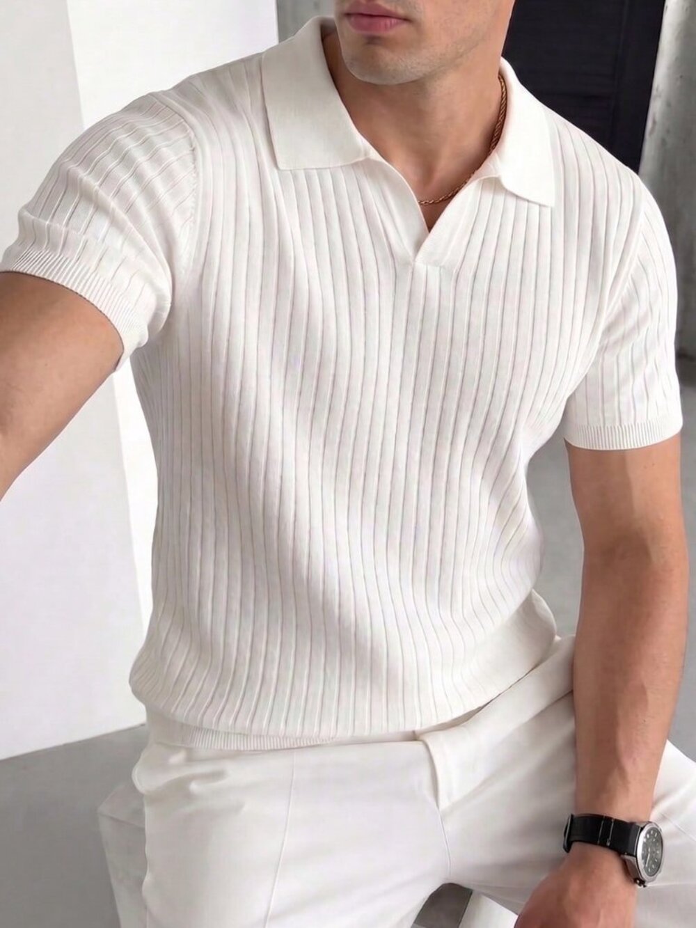 White Sports Men's Loose Rib-Knit Collar Short Sleeve Sweater
